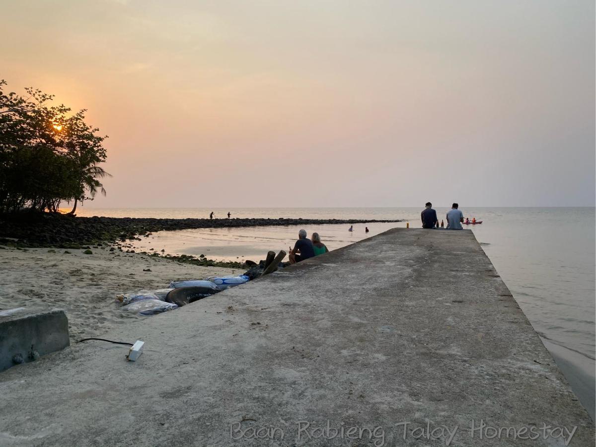 Baan Rabieng Talay Homestayบ้านระเบียงทะเล โฮมสเตย์เกาะกูด Ko Kut Dış mekan fotoğraf