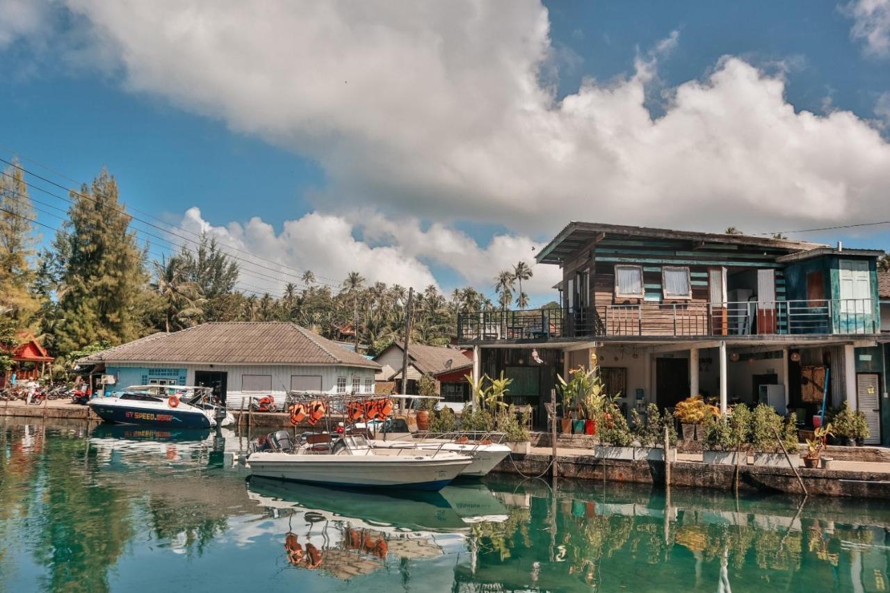 Baan Rabieng Talay Homestayบ้านระเบียงทะเล โฮมสเตย์เกาะกูด Ko Kut Dış mekan fotoğraf